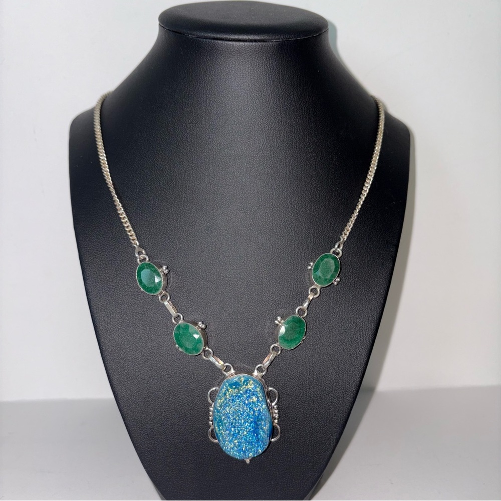 Beautiful Silver & Blue Druzy Statement Pendant Necklace With Jade Accents 20"